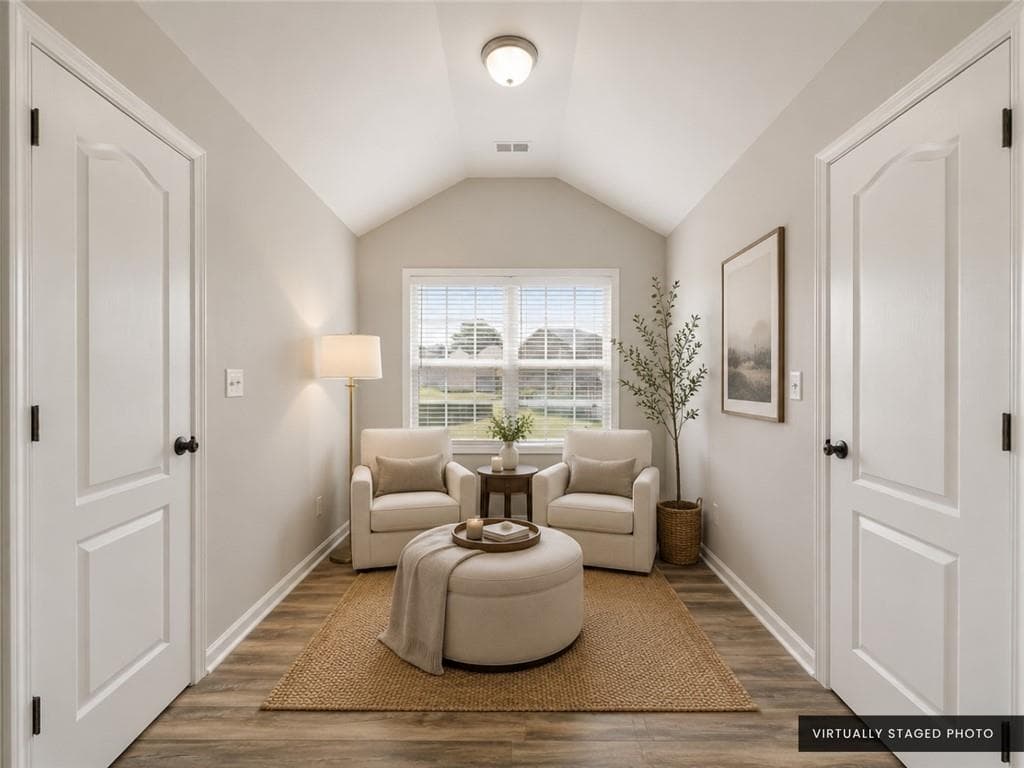 5 bedroom, 3 bathroom, 2,762 sq ft single family residence for sale at 6973 Grand Hickory Drive, Braselton, GA 30517 — photo 8