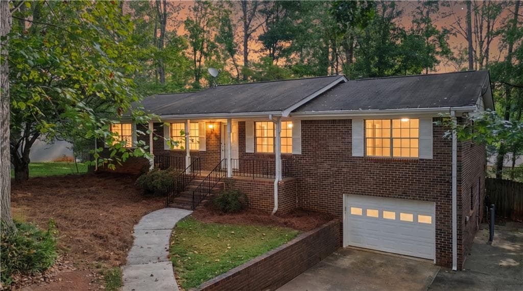 3 bedroom, 2 bathroom, 2,680 sq ft single family residence for sale at 3915 Green Forest Lane, Smyrna, GA 30082 — photo 1 of 45