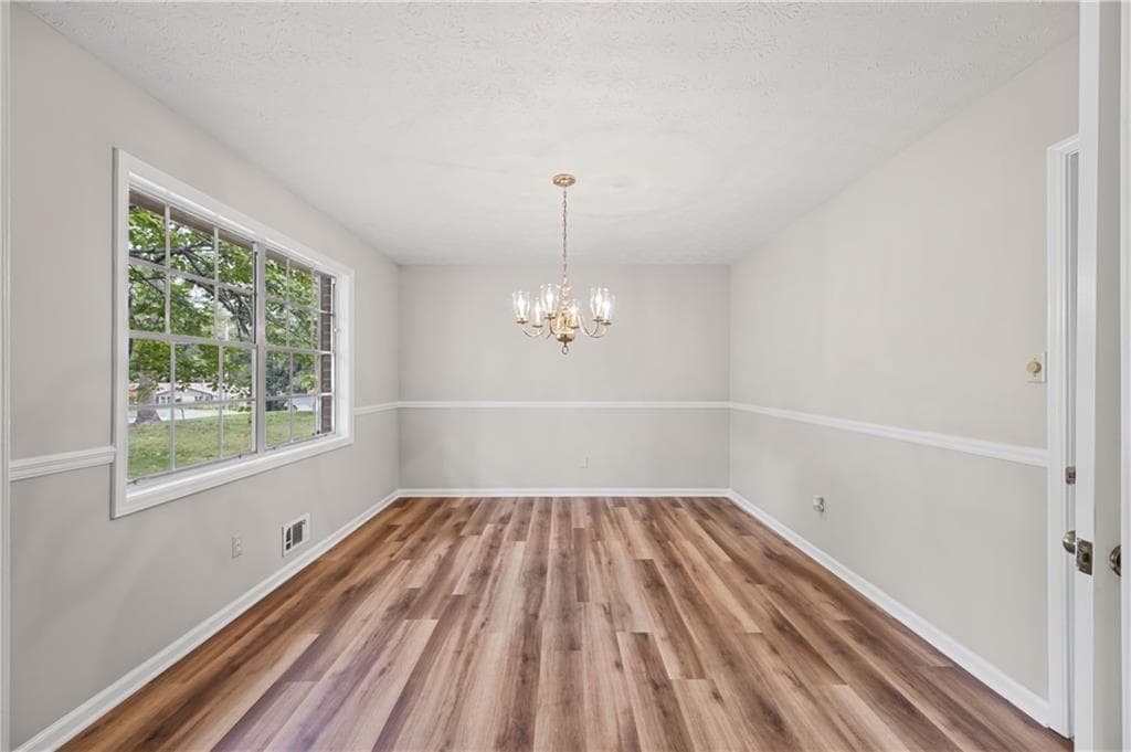 3 bedroom, 2 bathroom, 2,680 sq ft single family residence for sale at 3915 Green Forest Lane, Smyrna, GA 30082 — photo 10