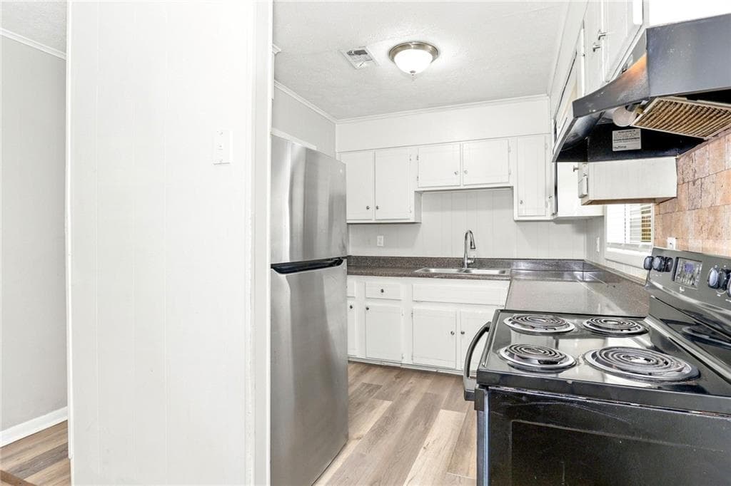 3 bedroom, 2 bathroom, 1,161 sq ft single family residence for rent at 316 Eleanor Drive, Covington, GA 30016 for $1,510 a month — photo 4