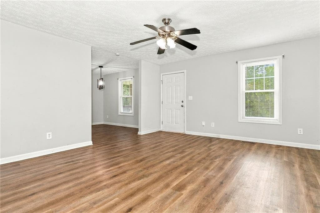 3 bedroom, 2 bathroom, 1,161 sq ft single family residence for rent at 316 Eleanor Drive, Covington, GA 30016 for $1,510 a month — photo 5