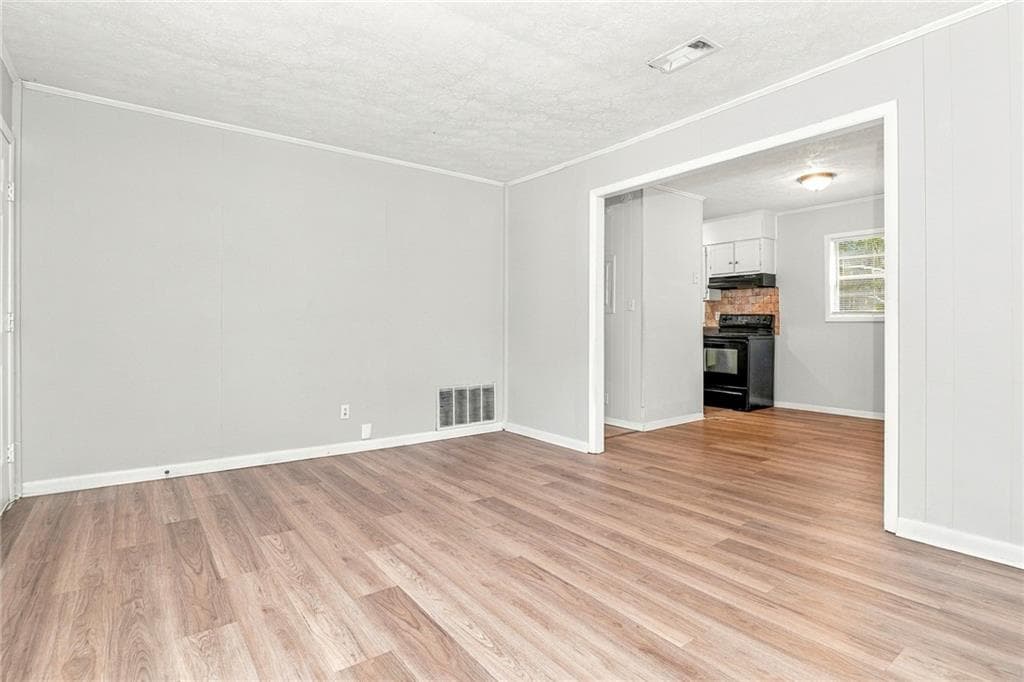 3 bedroom, 2 bathroom, 1,161 sq ft single family residence for rent at 316 Eleanor Drive, Covington, GA 30016 for $1,510 a month — photo 6