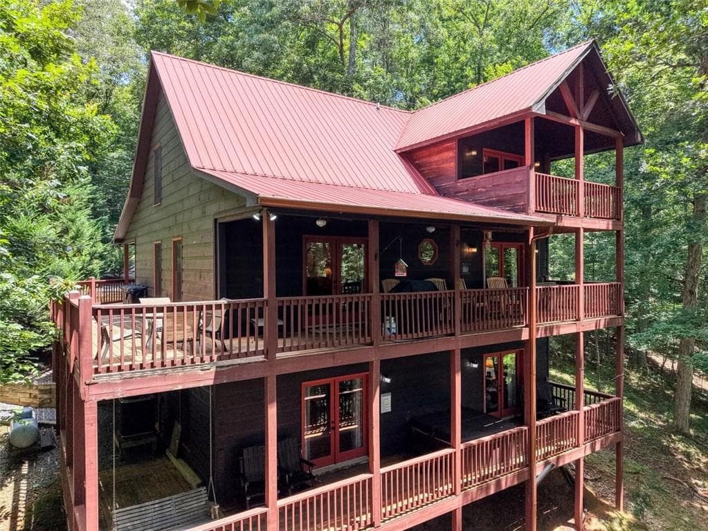 3 bedroom, 3 bathroom, 2,624 sq ft single family residence for sale at 75 Carol Lane, Ellijay, GA 30540