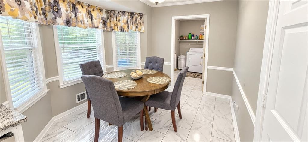 3 bedroom, 2 bathroom, 1,682 sq ft single family residence for sale at 6586 Deshon Circle, Lithonia, GA 30058 — photo 5