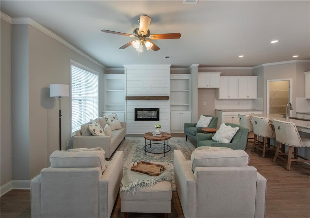 3 bedroom, 3 bathroom, 2,012 sq ft townhouse for sale at 5357 Gray Birch Bend, Flowery Branch, GA 30542 — photo 5