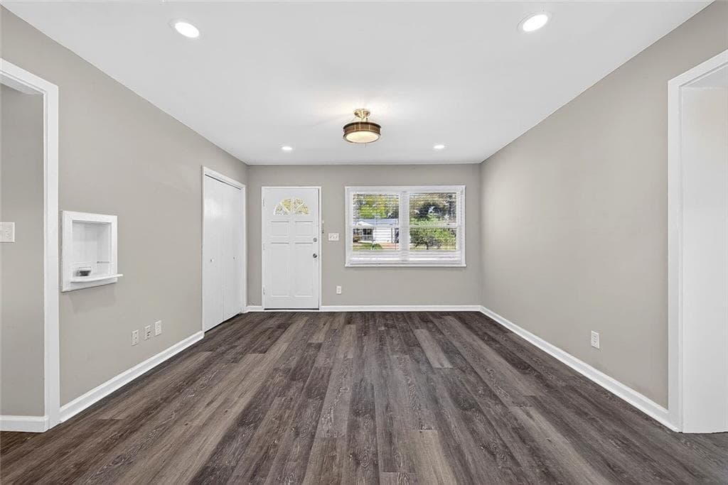 4 bedroom, 2 bathroom, 1,375 sq ft single family residence for sale at 3045 Lindon Lane, Decatur, GA 30033 — photo 7