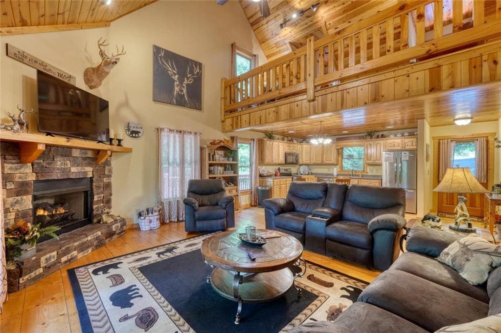 3 bedroom, 3 bathroom, 2,624 sq ft single family residence for sale at 75 Carol Lane, Ellijay, GA 30540 — photo 3