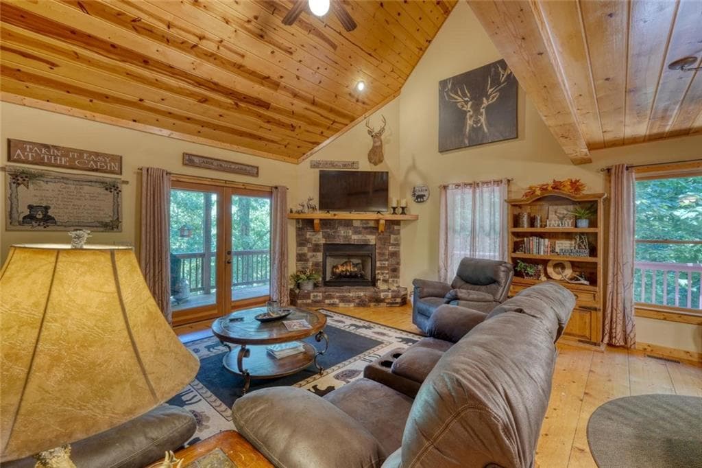 3 bedroom, 3 bathroom, 2,624 sq ft single family residence for sale at 75 Carol Lane, Ellijay, GA 30540 — photo 6