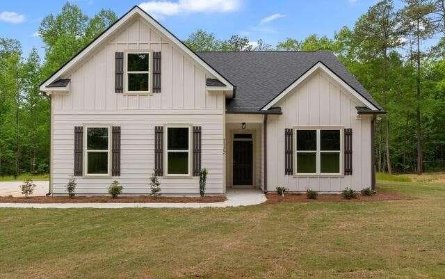 4 bedroom, 3 bathroom, 1,998 sq ft single family residence for sale at 67 Oak Road, Locust Grove, GA 30248