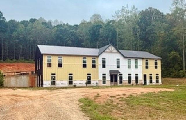 3 bedroom, 2 bathroom, 3,200 sq ft single family residence for sale at 6327 Jefferson Road, Commerce, GA 30529 — photo 2