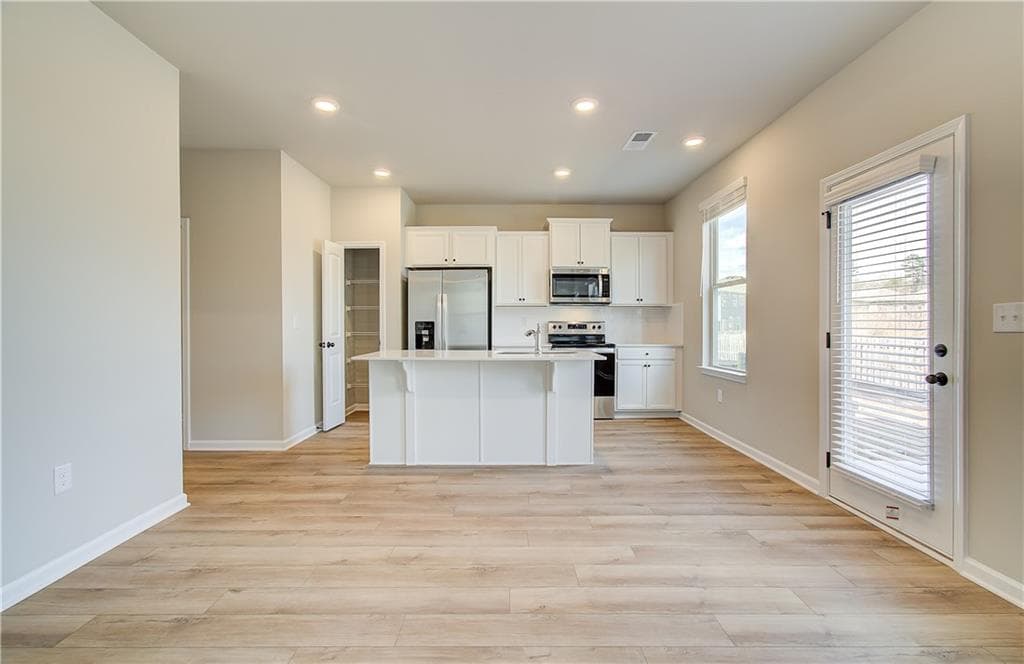 4 bedroom, 3 bathroom, 2,001 sq ft single family residence for sale at 11974 Brightside Parkway, Hampton, GA 30228 — photo 10