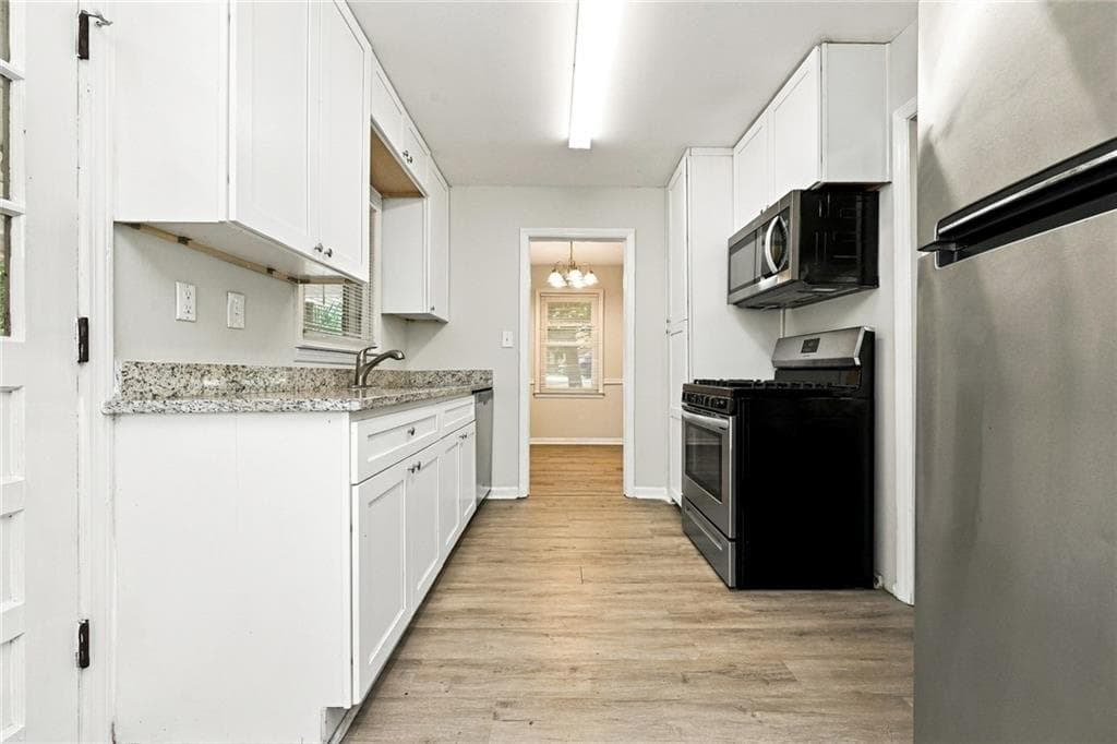 3 bedroom, 1 bathroom, 1,000 sq ft single family residence for rent at 2690 Lake Harbin Road, Morrow, GA 30260 for $1,335 a month — photo 3