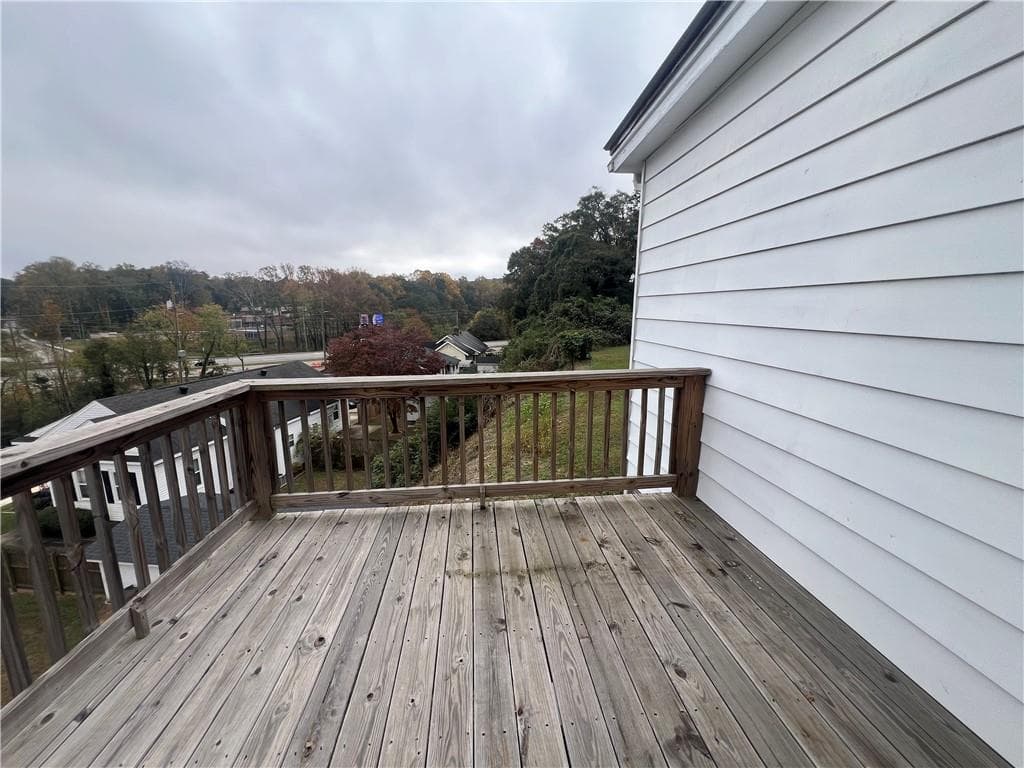 1 bedroom, 2 bathroom duplex for rent at 21 Highland Street, Gainesville, GA 30501 for $1,395 a month — photo 8