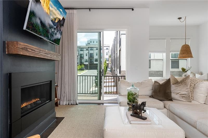 4 bedroom, 5 bathroom, 2,902 sq ft townhouse for rent at 1038 Culpepper Street, Atlanta, GA 30318 for $4,750 a month — photo 6