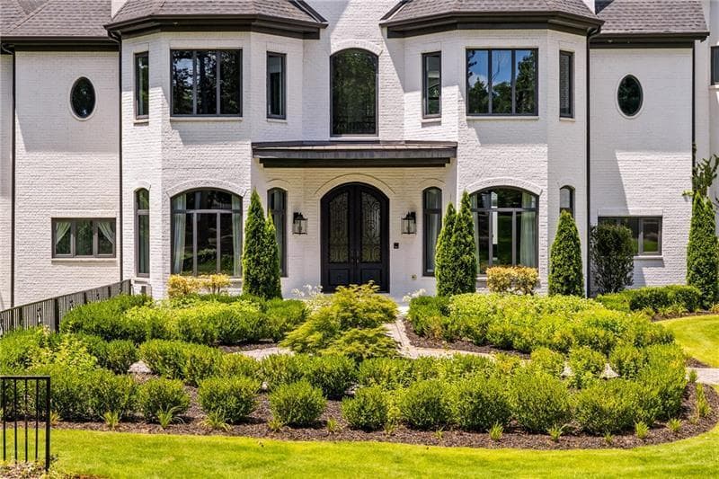 7 bedroom, 13 bathroom, 16,530 sq ft single family residence for rent at 5320 Riverview Road, Atlanta, GA 30327 for $40,000 a month — photo 3