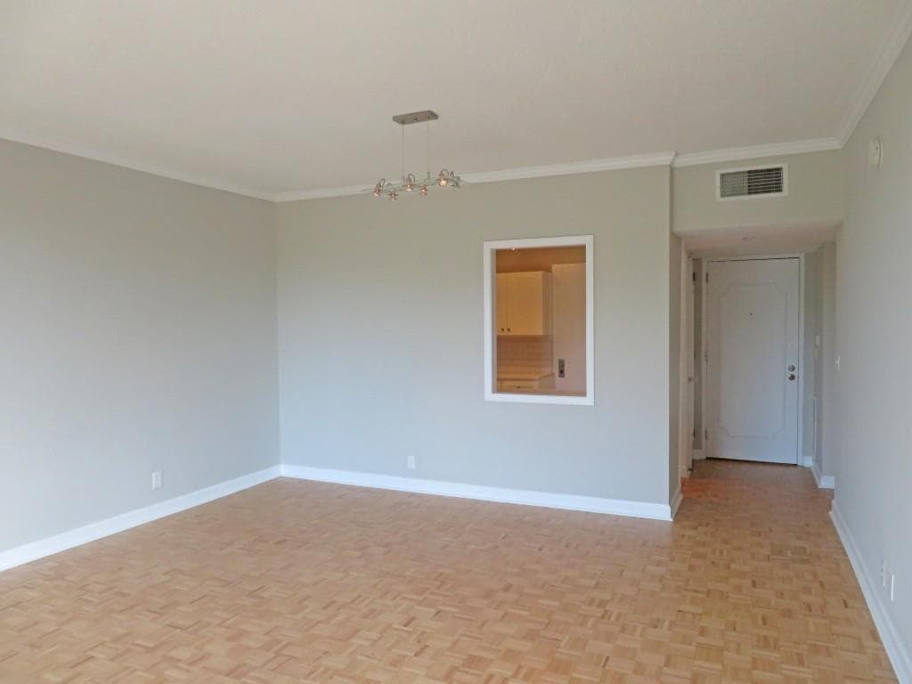 1 bedroom, 1 bathroom, 815 sq ft condominium for sale at 130 26th Street 703, Atlanta, GA 30309 — photo 8