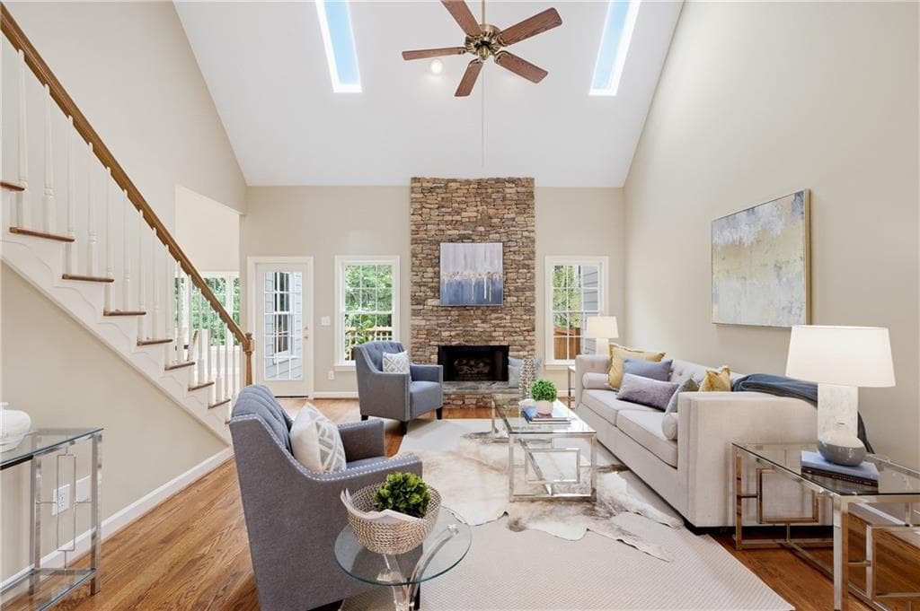 4 bedroom, 4 bathroom, 3,295 sq ft single family residence under contract at 4880 Haydens Walk Drive, Johns Creek, GA 30022 — photo 6