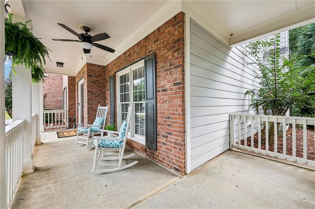 5 bedroom, 4 bathroom, 2,827 sq ft single family residence for sale at 3845 Summit Gate Drive, Suwanee, GA 30024 — photo 6