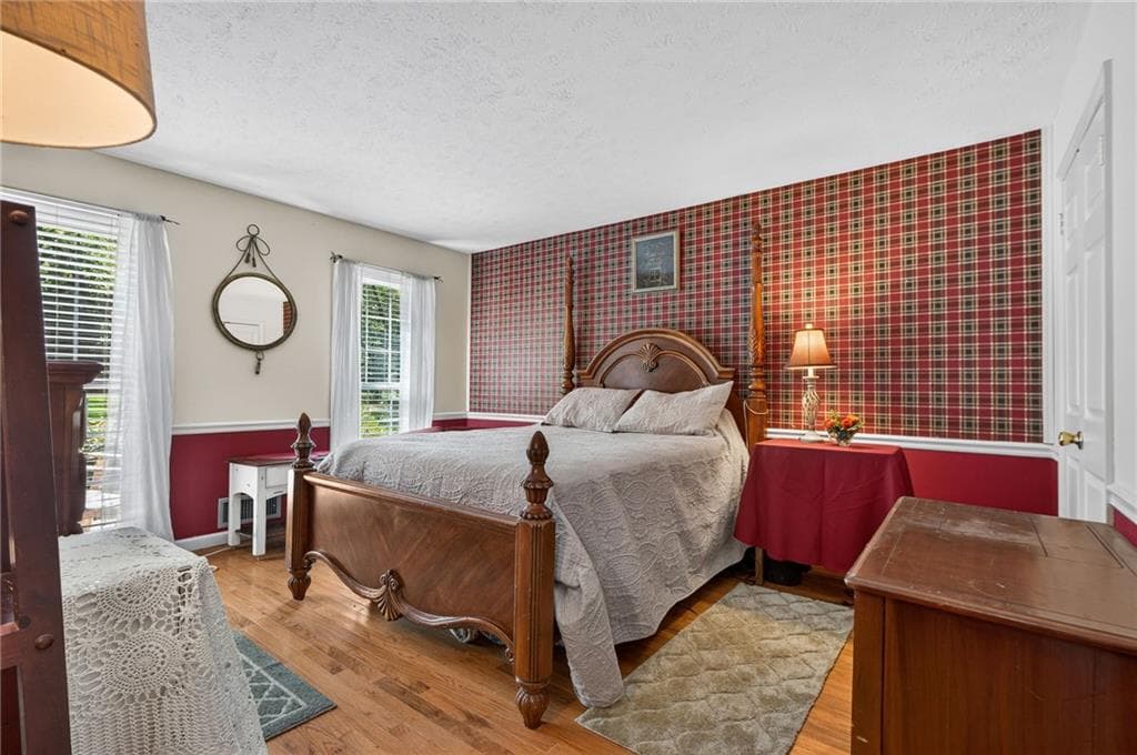 4 bedroom, 3 bathroom, 3,366 sq ft single family residence for sale at 169 Silver Dollar Road, Barnesville, GA 30204 — photo 9