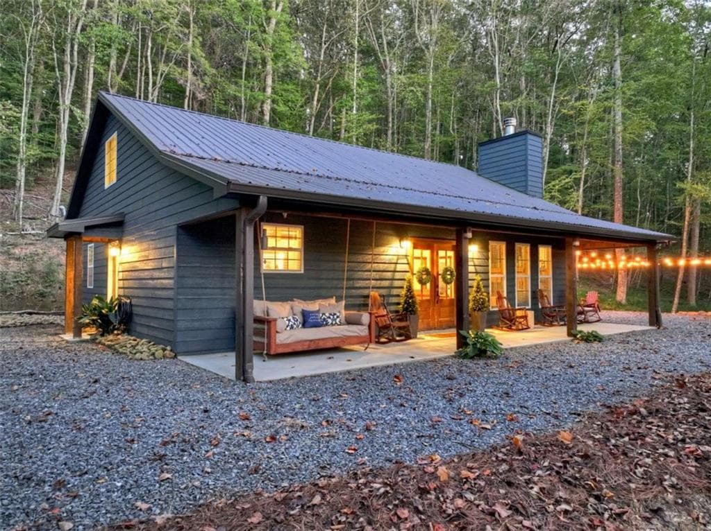 2 bedroom, 2 bathroom, 1,280 sq ft single family residence for sale at 859 Hagin Circle, Ellijay, GA 30536 — photo 5