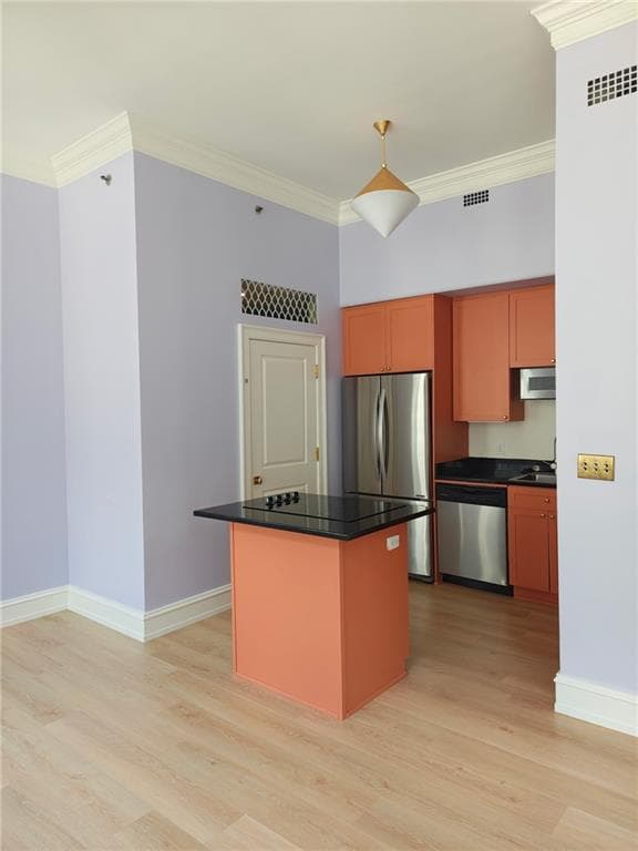 1 bedroom, 2 bathroom, 868 sq ft condominium for sale at 57 Forsyth Street 3D, Atlanta, GA 30303 — photo 3