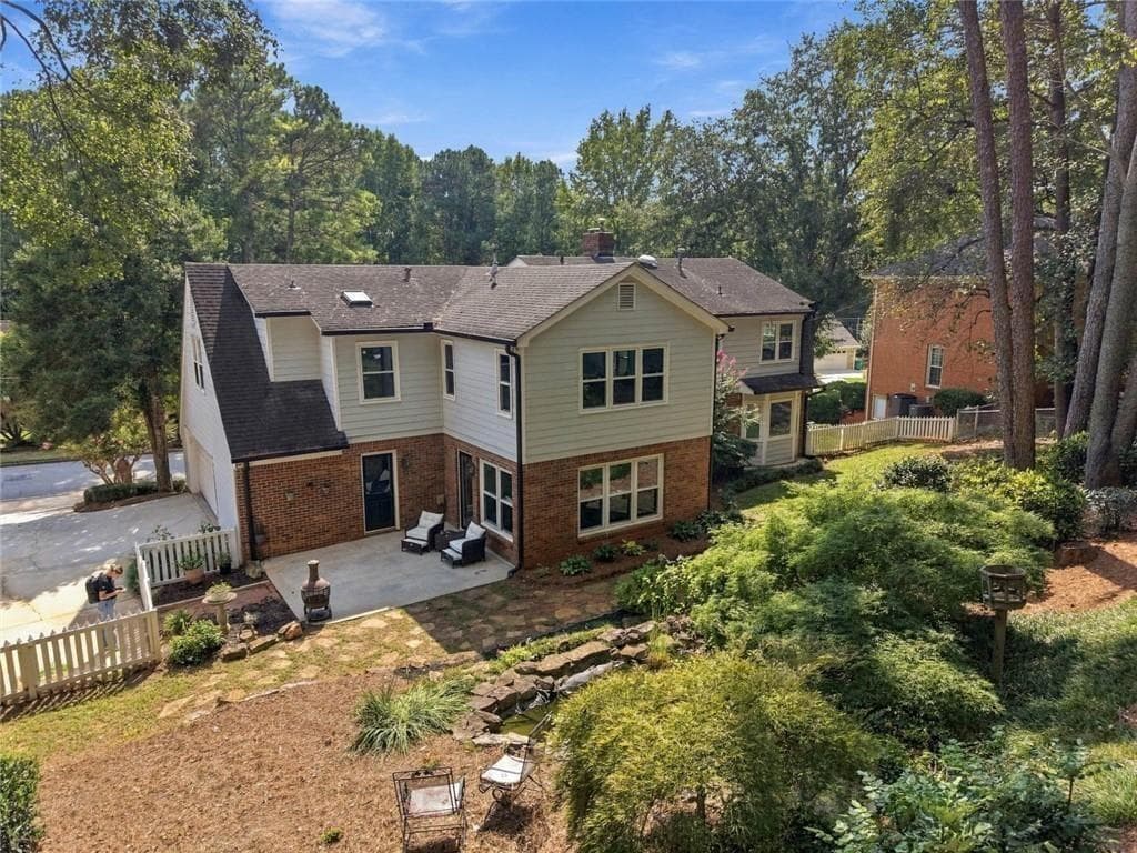 4 bedroom, 4 bathroom, 4,332 sq ft single family residence for sale at 2819 Livsey Drive, Tucker, GA 30084 — photo 3
