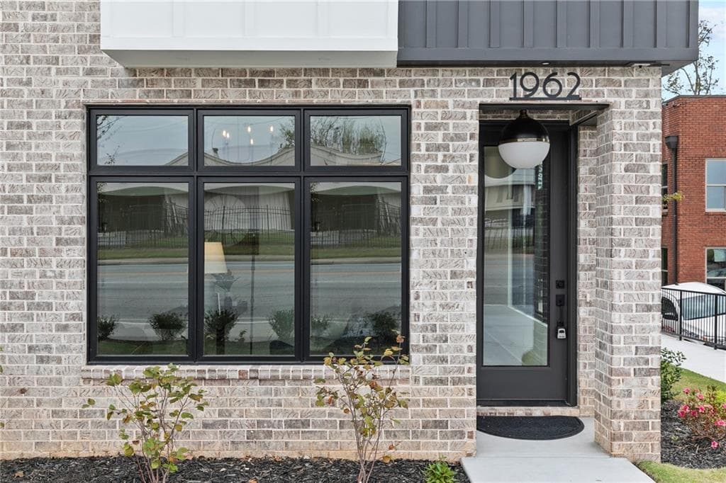3 bedroom, 4 bathroom, 3,000 sq ft townhouse for sale at 1964 8th Street 5, Atlanta, GA 30341 — photo 4