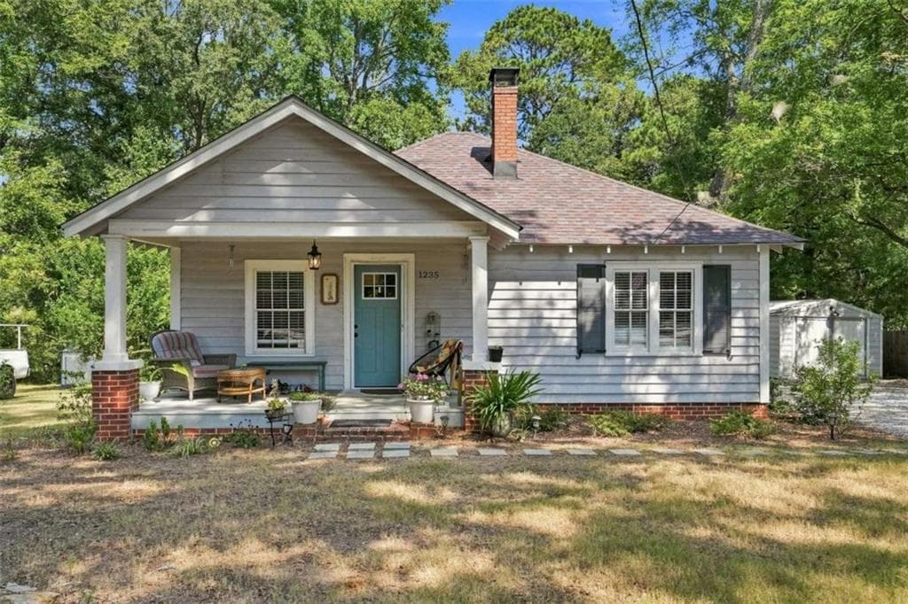 3 bedroom, 2 bathroom, 1,298 sq ft single family residence for sale at 1235 S Madison Avenue, Monroe, GA 30655
