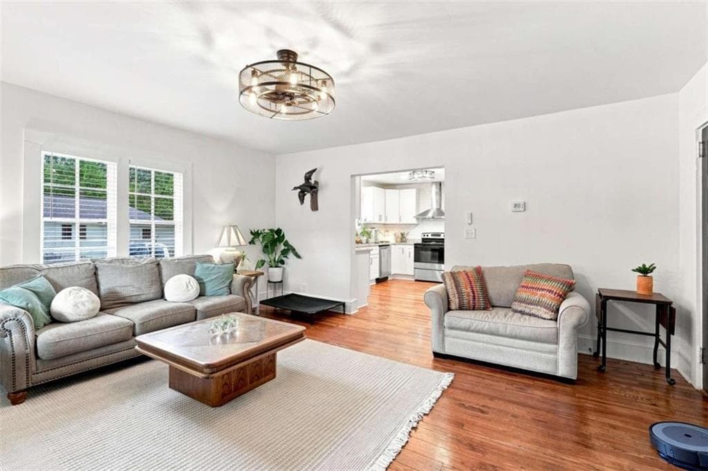 3 bedroom, 2 bathroom, 1,298 sq ft single family residence for sale at 1235 S Madison Avenue, Monroe, GA 30655 — photo 8