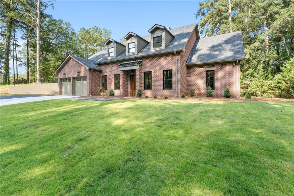 4 bedroom, 4 bathroom, 3,762 sq ft single family residence for sale at 111 Sunset Boulevard, Carrollton, GA 30117 — photo 5