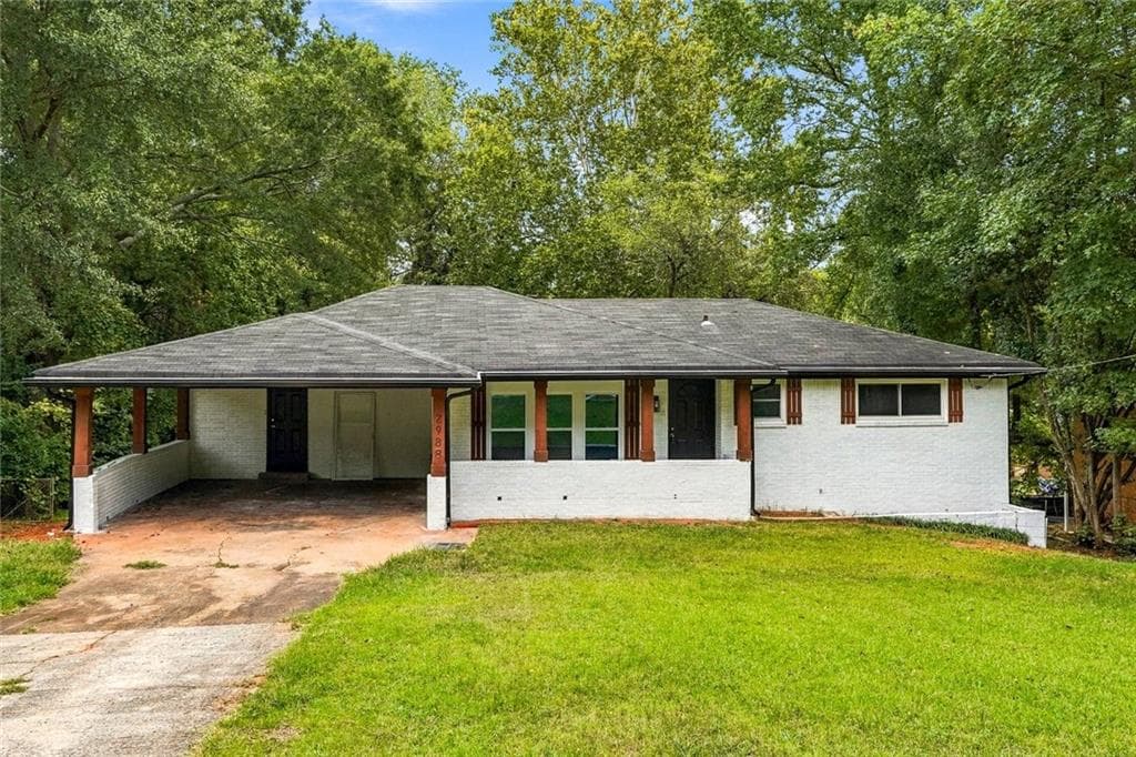 3 bedroom, 2 bathroom, 1,396 sq ft single family residence for sale at 2988 Valley Ridge Drive, Decatur, GA 30032 — photo 2