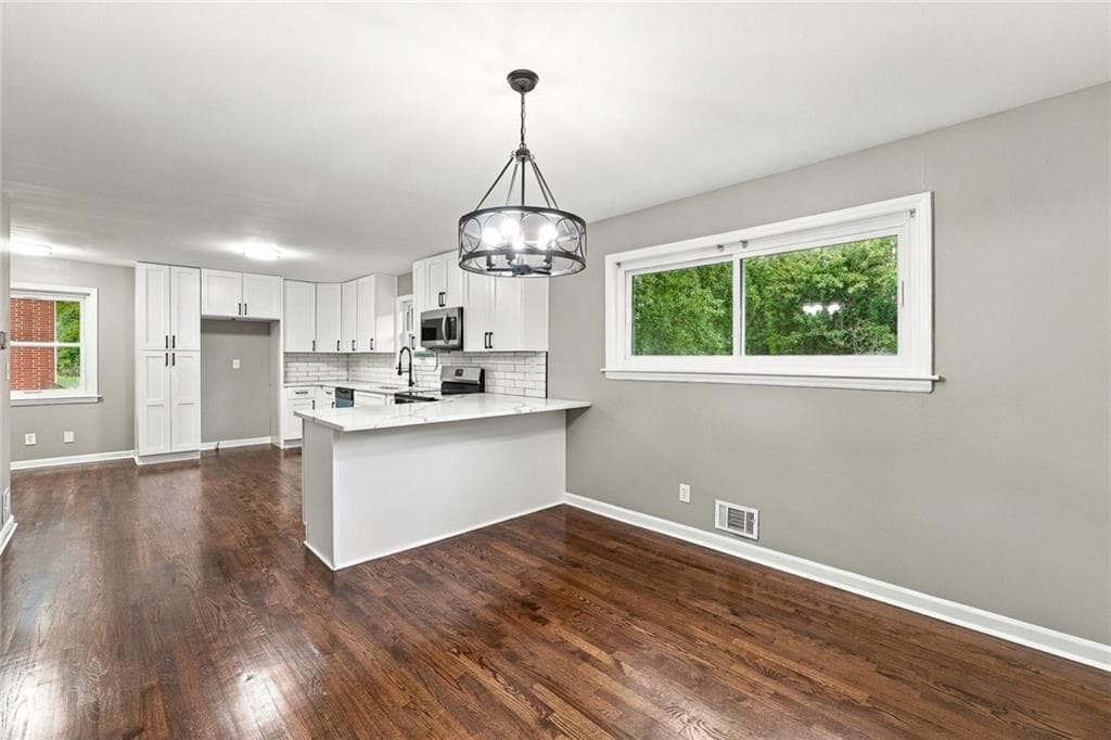 3 bedroom, 2 bathroom, 1,396 sq ft single family residence for sale at 2988 Valley Ridge Drive, Decatur, GA 30032 — photo 8