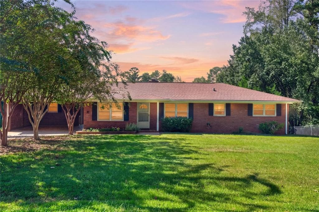 3 bedroom, 2 bathroom, 1,536 sq ft single family residence for sale at 3813 Todd Drive, Oakwood, GA 30566