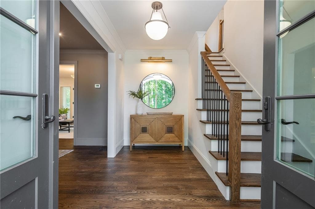 5 bedroom, 5 bathroom, 5,492 sq ft single family residence for sale at 535 Junction Point, Roswell, GA 30075 — photo 3