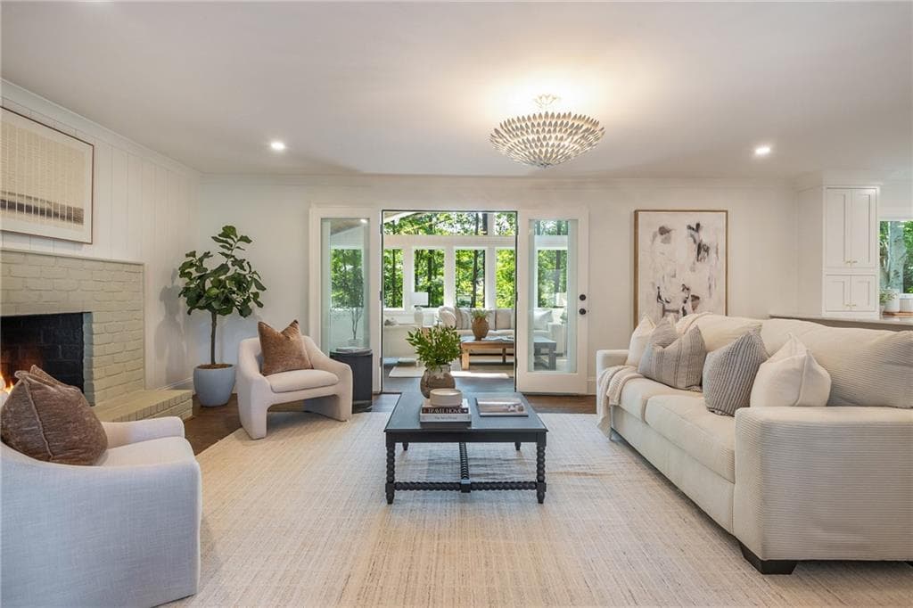 5 bedroom, 5 bathroom, 5,492 sq ft single family residence for sale at 535 Junction Point, Roswell, GA 30075 — photo 7