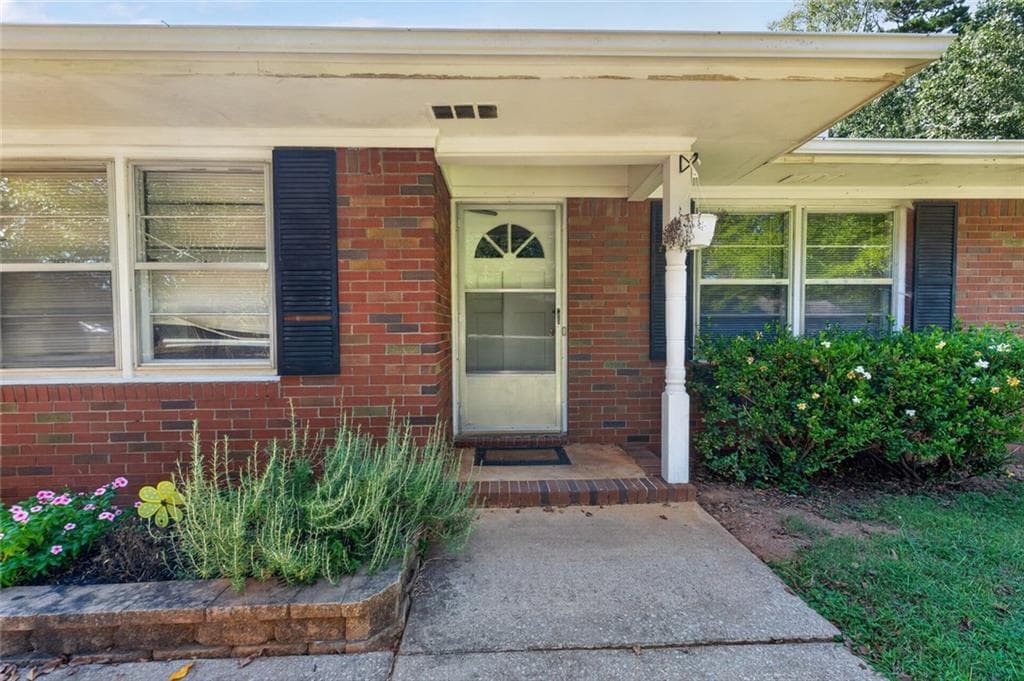 3 bedroom, 2 bathroom, 1,536 sq ft single family residence for sale at 3813 Todd Drive, Oakwood, GA 30566 — photo 9