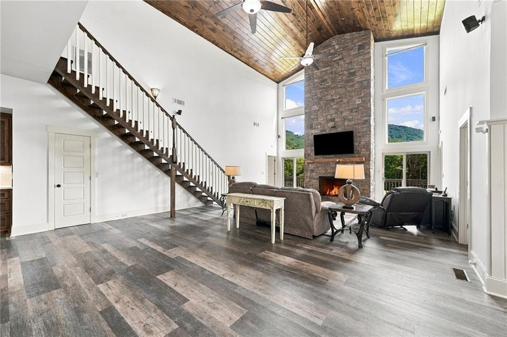4 bedroom, 4 bathroom, 2,834 sq ft single family residence for sale at 279 Seven Springs Road, Talking Rock, GA 30175 — photo 6