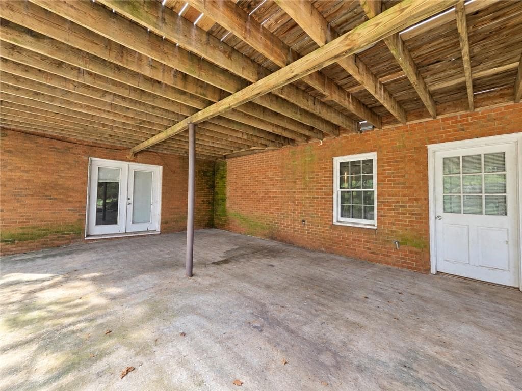 4 bedroom, 3 bathroom, 4,499 sq ft single family residence for sale at 780 Yorkshire Place, Lilburn, GA 30047 — photo 5