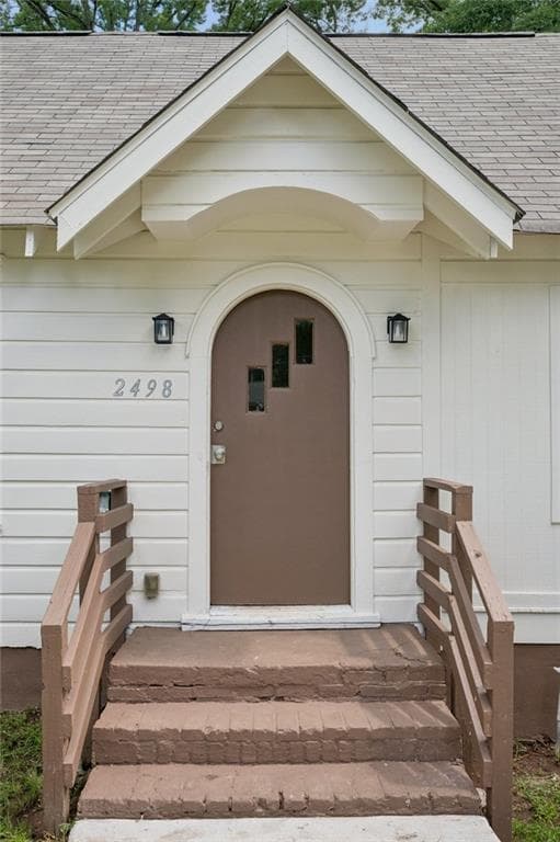 4 bedroom, 2 bathroom, 1,850 sq ft single family residence for sale at 2498 White Oak Drive, Decatur, GA 30032 — photo 3