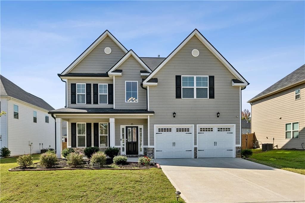 5 bedroom, 3 bathroom, 2,551 sq ft single family residence for rent at 13136 Vista Lane, Covington, GA 30014 for $2,750 a month