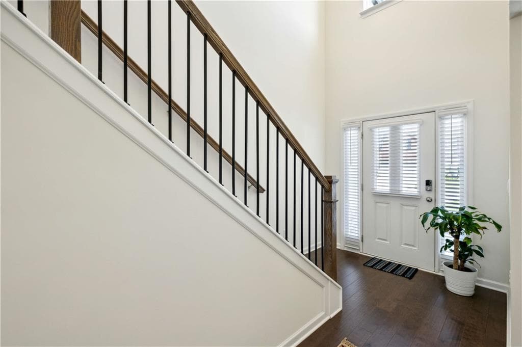 5 bedroom, 3 bathroom, 2,551 sq ft single family residence for rent at 13136 Vista Lane, Covington, GA 30014 for $2,750 a month — photo 3