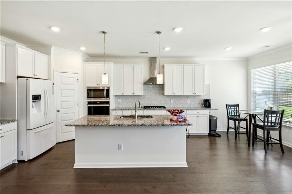 5 bedroom, 3 bathroom, 2,551 sq ft single family residence for rent at 13136 Vista Lane, Covington, GA 30014 for $2,750 a month — photo 8