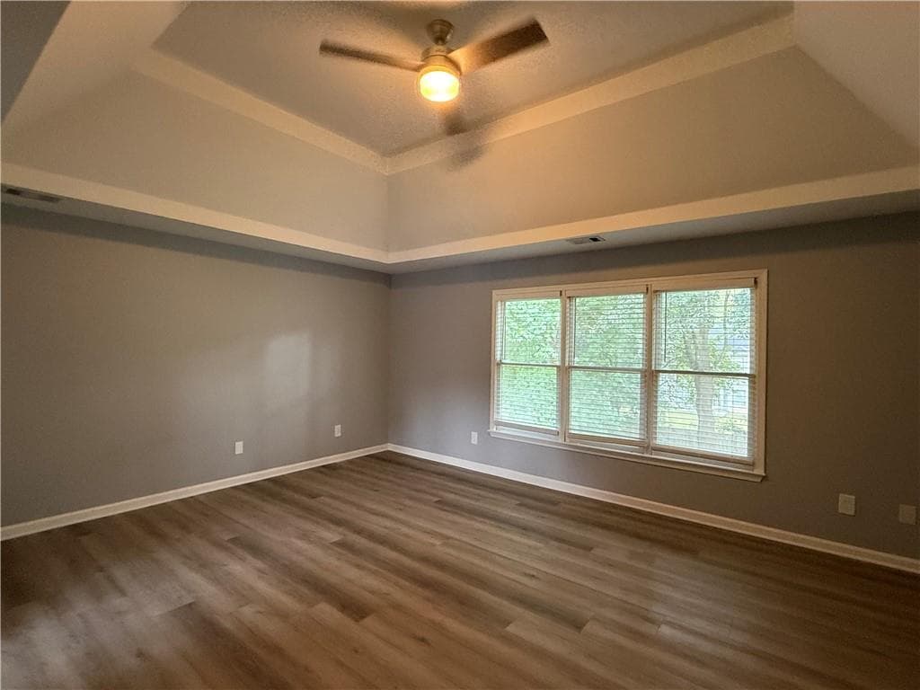4 bedroom, 3 bathroom, 2,356 sq ft single family residence for rent at 11295 Findley Chase Court, Johns Creek, GA 30097 for $3,100 a month — photo 5