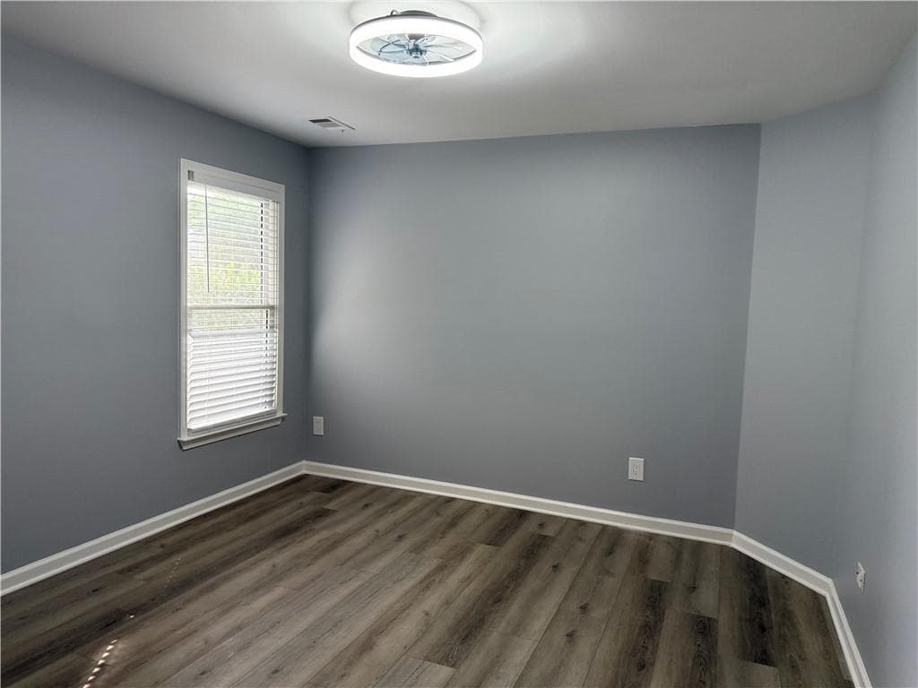 4 bedroom, 3 bathroom, 2,356 sq ft single family residence for rent at 11295 Findley Chase Court, Johns Creek, GA 30097 for $3,100 a month — photo 8