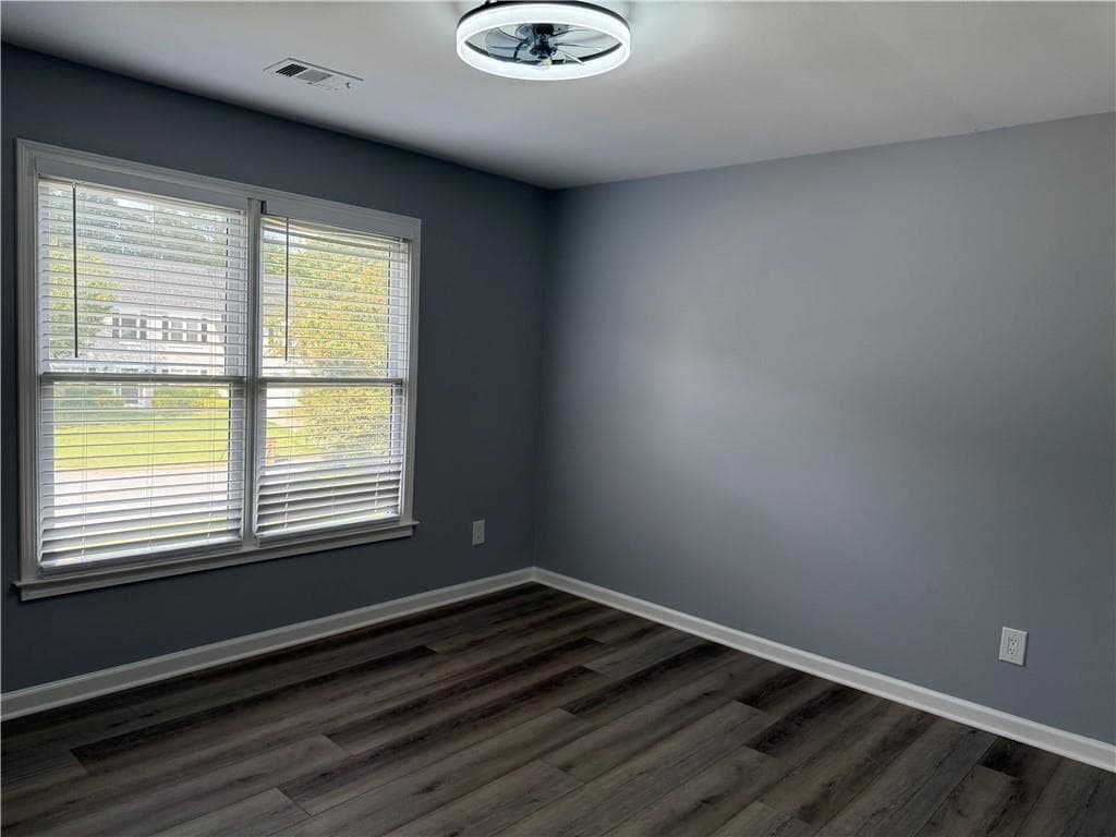 4 bedroom, 3 bathroom, 2,356 sq ft single family residence for rent at 11295 Findley Chase Court, Johns Creek, GA 30097 for $3,100 a month — photo 9