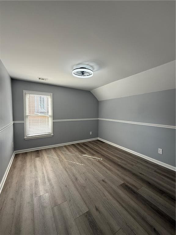 4 bedroom, 3 bathroom, 2,356 sq ft single family residence for rent at 11295 Findley Chase Court, Johns Creek, GA 30097 for $3,100 a month — photo 10