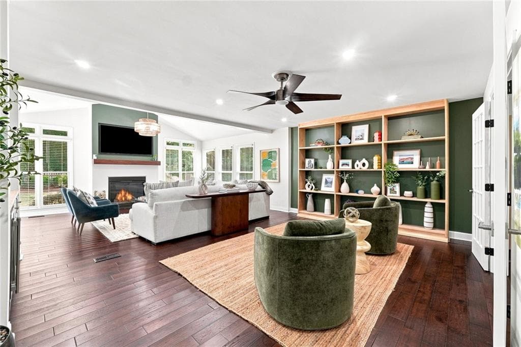 4 bedroom, 4 bathroom, 2,870 sq ft single family residence for sale at 4978 Heatherdale Lane, Atlanta, GA 30360 — photo 3