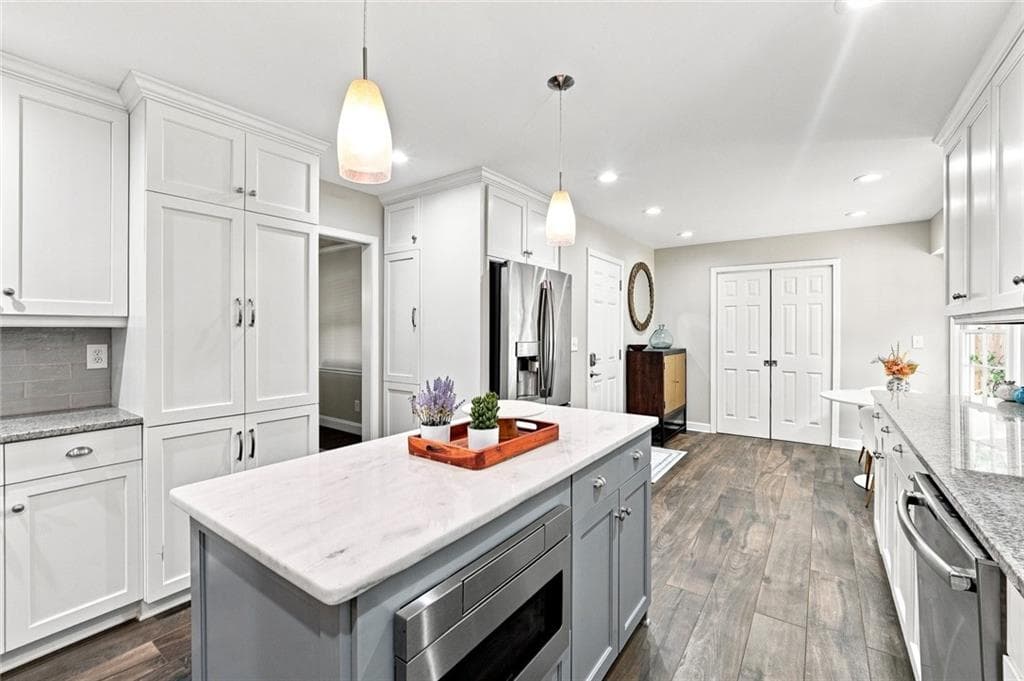 4 bedroom, 4 bathroom, 2,870 sq ft single family residence for sale at 4978 Heatherdale Lane, Atlanta, GA 30360 — photo 7