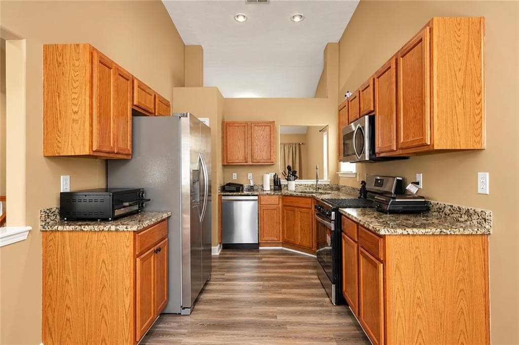 4 bedroom, 3 bathroom, 2,290 sq ft single family residence for sale at 769 Mesa Road, Mcdonough, GA 30253 — photo 8