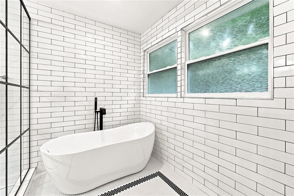 4 bedroom, 4 bathroom, 2,870 sq ft single family residence for sale at 4978 Heatherdale Lane, Atlanta, GA 30360 — photo 10